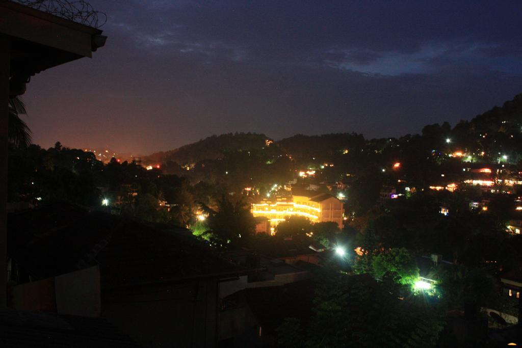 Imaaga Kandy Residence Bagian luar foto
